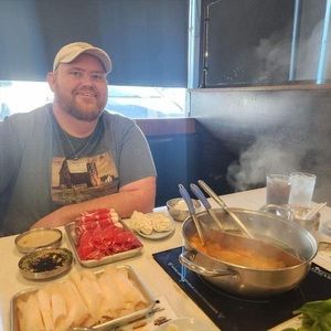 Meet your Posher, Adam